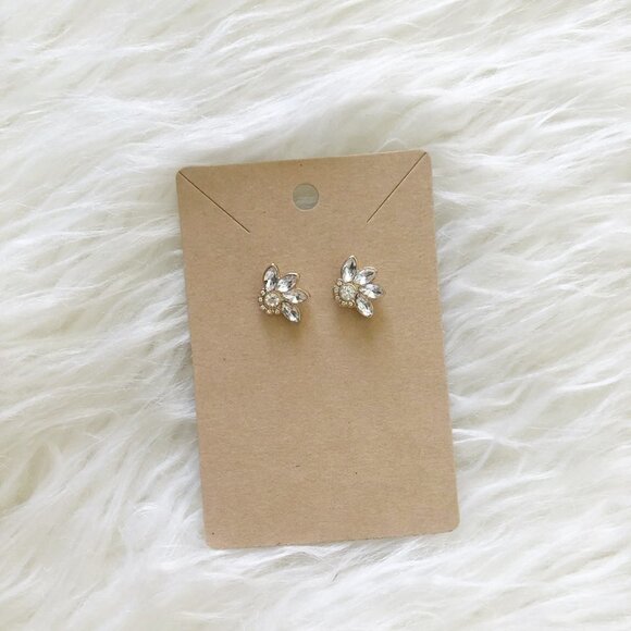 NWOT Crystal Floral Stud Earrings Jeweled - Picture 2 of 3